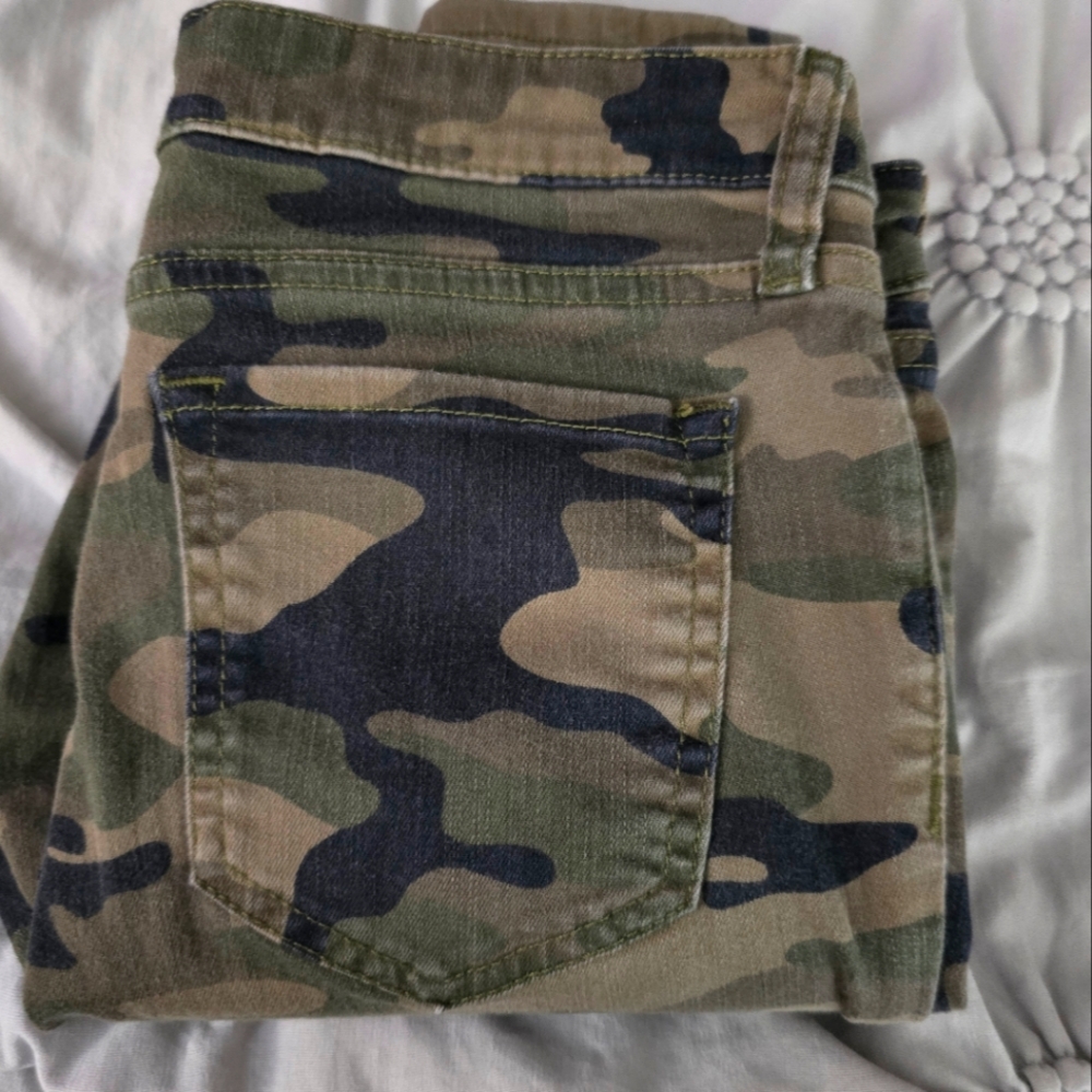 GAP Camo jeans